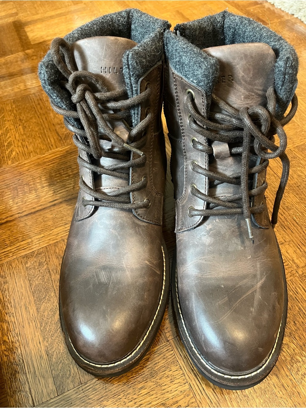 Tommy Hilfiger - Men's Brown Lace-Up Leather Boots - Style